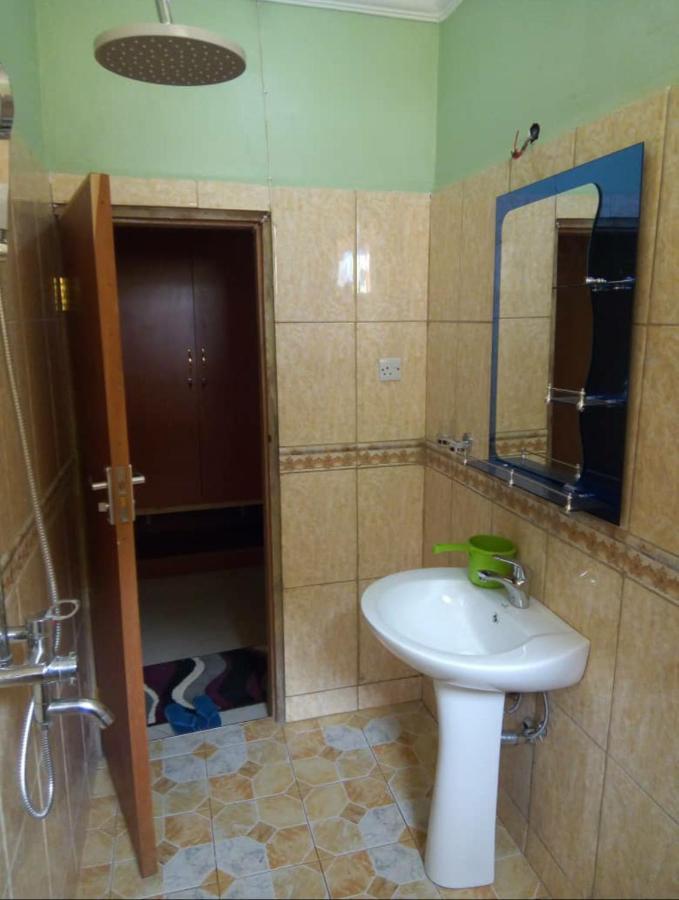 Anmut Hostel Lushoto Bagian luar foto