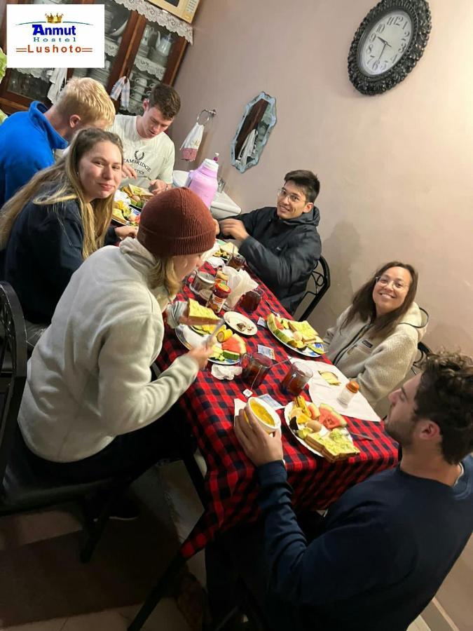 Anmut Hostel Lushoto Bagian luar foto