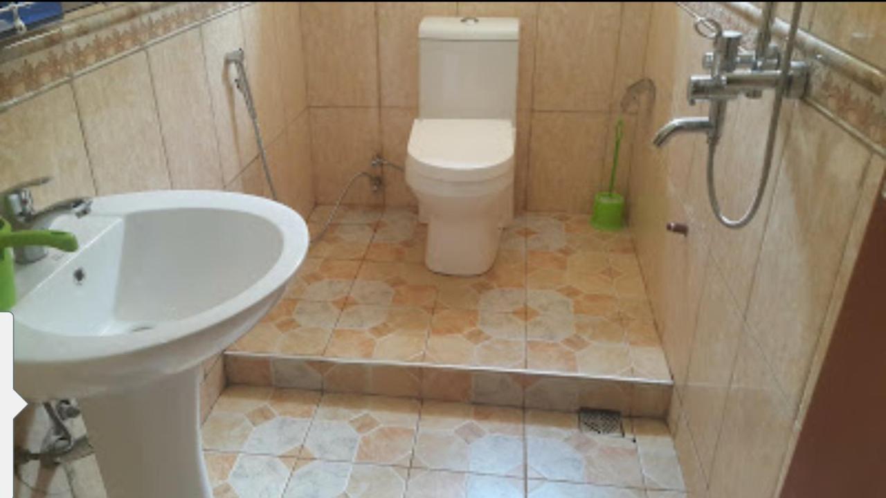 Anmut Hostel Lushoto Bagian luar foto