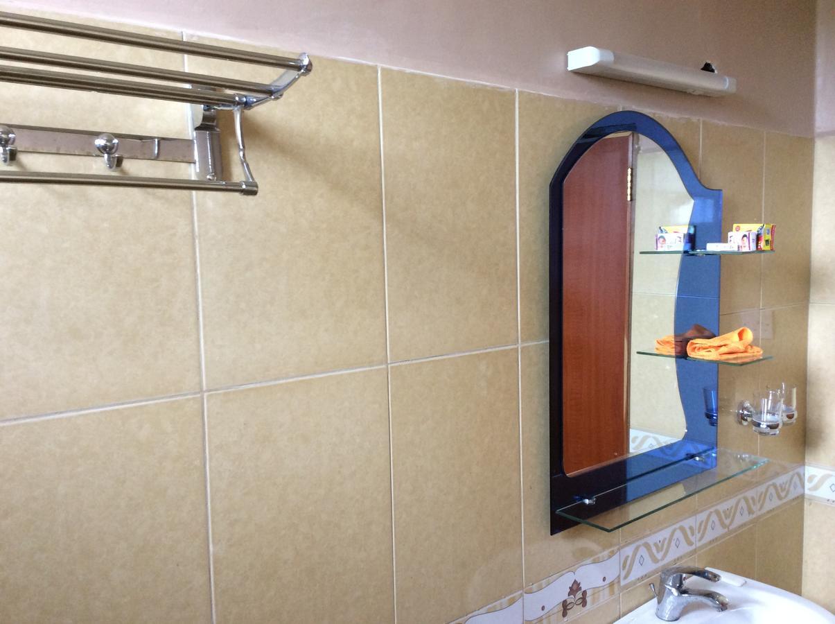 Anmut Hostel Lushoto Bagian luar foto